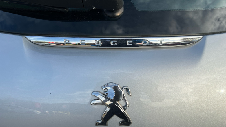 Peugeot 208 1.2 PureTech 82 Active 5dr Petrol Hatchback